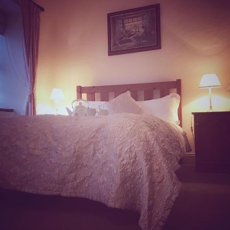 Mcmahon Guesthouse Listowel Ngoại thất bức ảnh