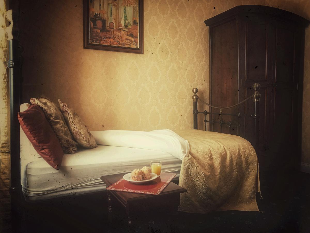 Mcmahon Guesthouse Listowel Ngoại thất bức ảnh