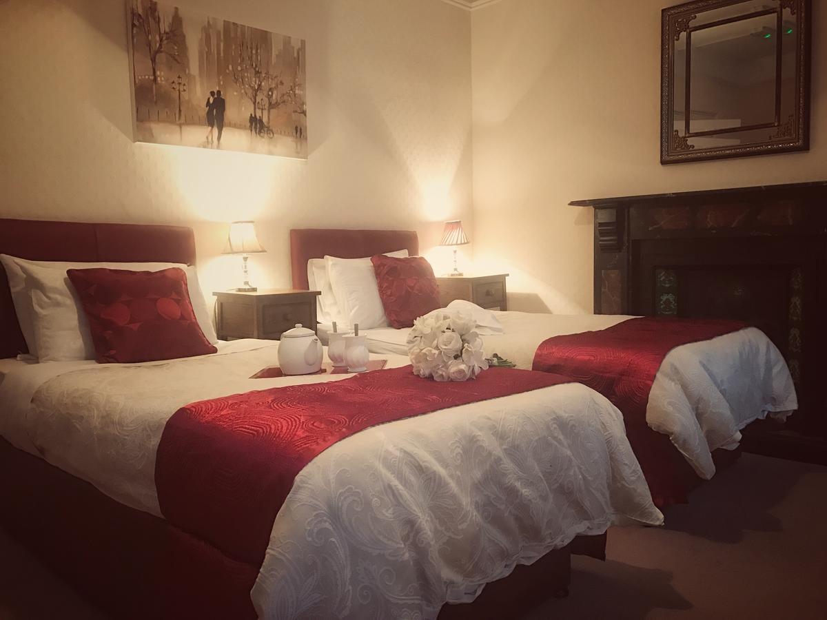 Mcmahon Guesthouse Listowel Ngoại thất bức ảnh