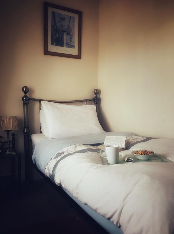 Mcmahon Guesthouse Listowel Ngoại thất bức ảnh
